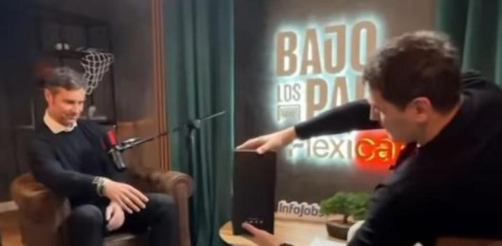  两大豪门青训模式对比鲜明；埃尔格拉观点引发思考；巴萨经验或为皇马提供借鉴。 体育新闻