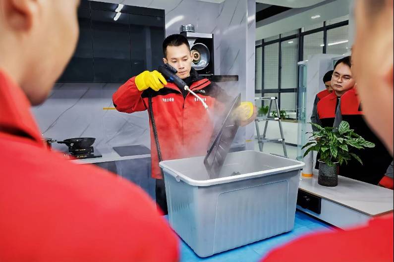 春节保洁市场调查:订单激增背后的供需逻辑与行业重塑 新闻 春节保洁市场调查:订单激增背后的供需逻辑与行业重塑 新闻