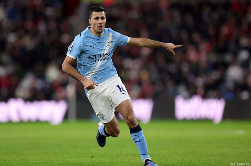 传统引援观念的崩塌：皇马追逐罗德里的错误预判