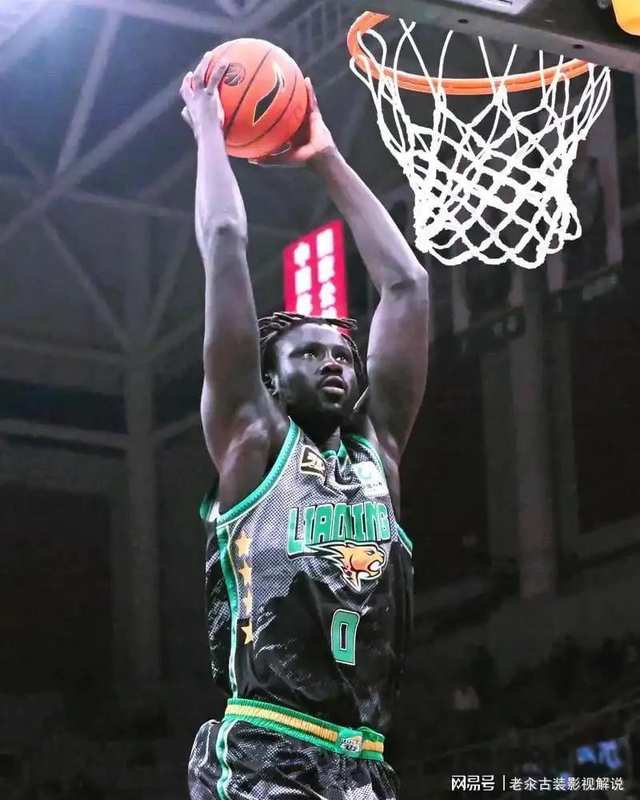  【CBA战术复盘】辽宁卫冕困局：技术缺陷、轮转失序与体系崩塌的深度解析 体育新闻