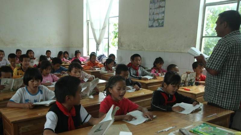  公办高中百万年薪竞聘：技术视角下的资源配置逻辑重构 教育招生