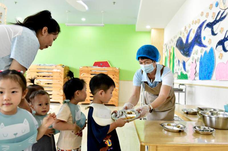  公办高中百万年薪竞聘：技术视角下的资源配置逻辑重构 教育招生