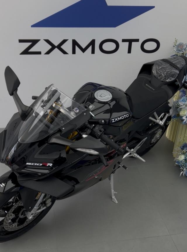  820RR动力系统的技术壁垒与安全策略：张雪机车如何用驾龄门槛构建竞争护城河 汽车科技