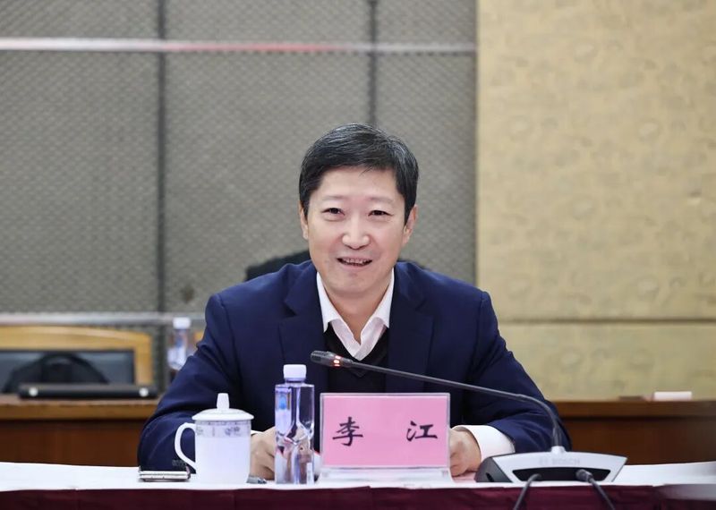  高校治理视角下的上海工程技术大学领导更替：十年传承与制度延续的深层逻辑 新闻